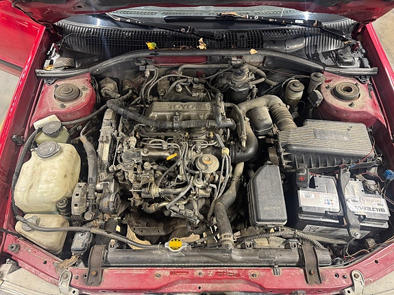 Toyota Carina 13 of 19
