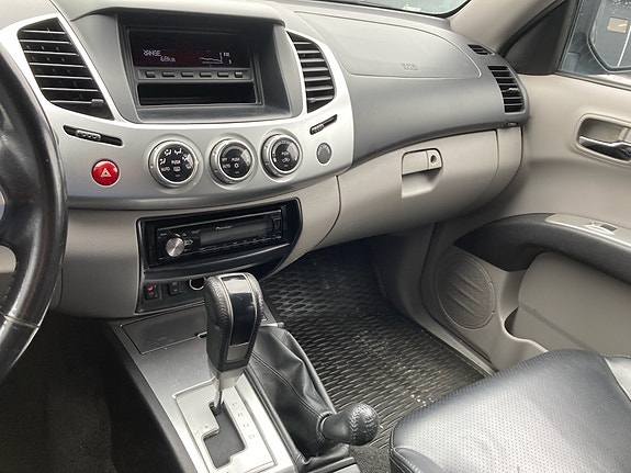 Mitsubishi L200 5 of 5