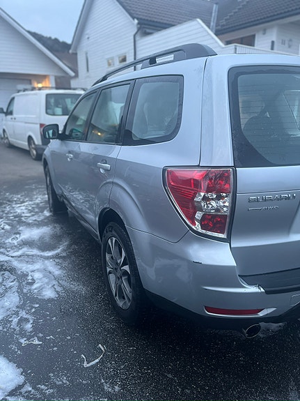 Subaru Forester 3 of 12