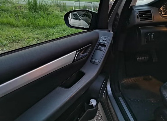 Mercedes-Benz B180 10 of 10