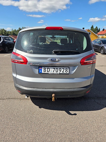 Ford S-MAX 5 of 5