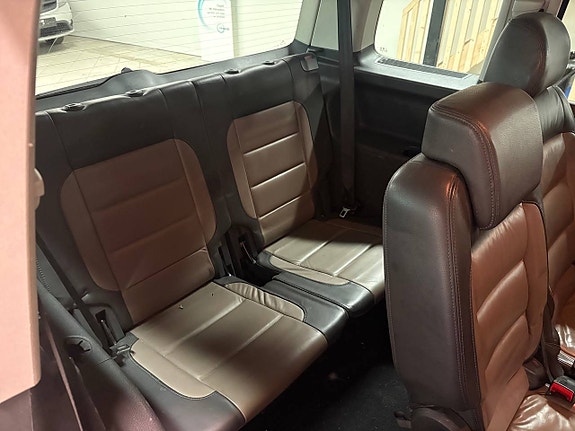 Volkswagen Touran 14 of 30