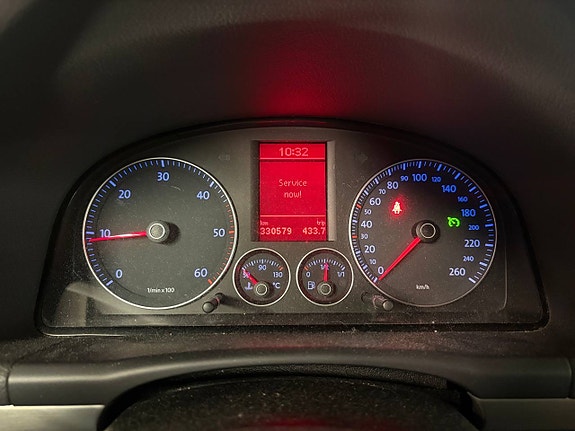 Volkswagen Touran 23 of 30