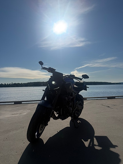 Yamaha MT-07 3 of 11