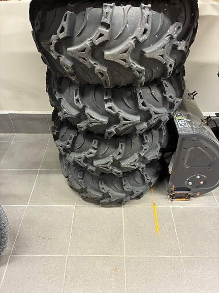 Polaris RZR XP 1000 12 of 17