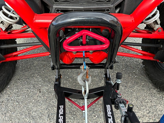 Polaris RZR XP 1000 13 of 17