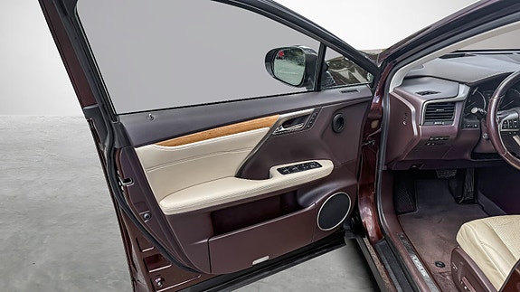 Lexus RX450h 9 of 23