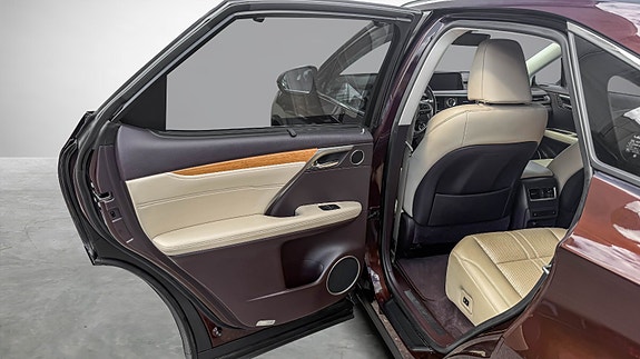 Lexus RX450h 15 of 23