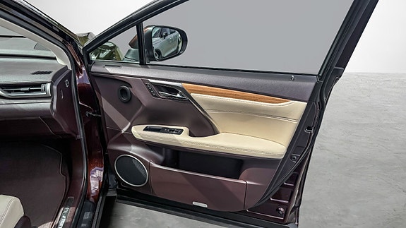 Lexus RX450h 13 of 23