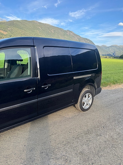 Volkswagen Caddy Maxi 3 of 17
