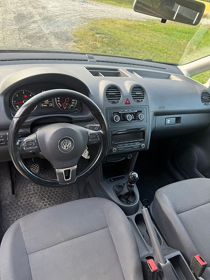 Volkswagen Caddy Maxi 14 of 17