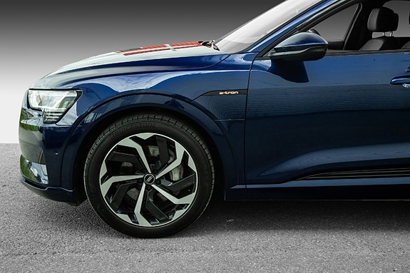 Audi e-tron Sportback 4 of 30