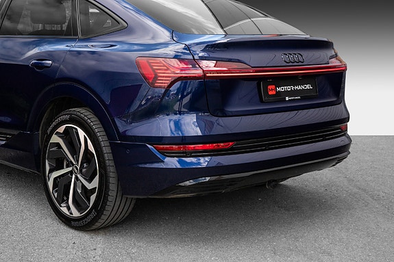 Audi e-tron Sportback 7 of 30