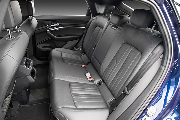 Audi e-tron Sportback 26 of 30