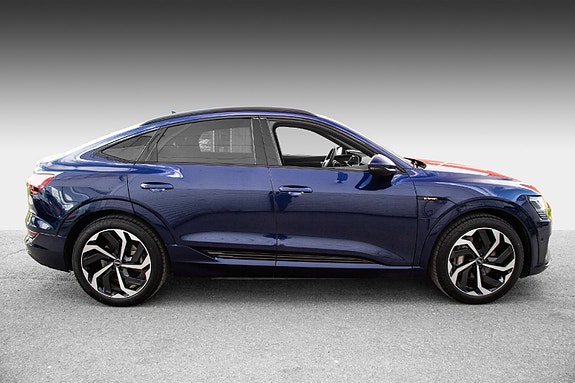 Audi e-tron Sportback 9 of 30