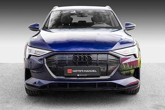 Audi e-tron Sportback 3 of 30