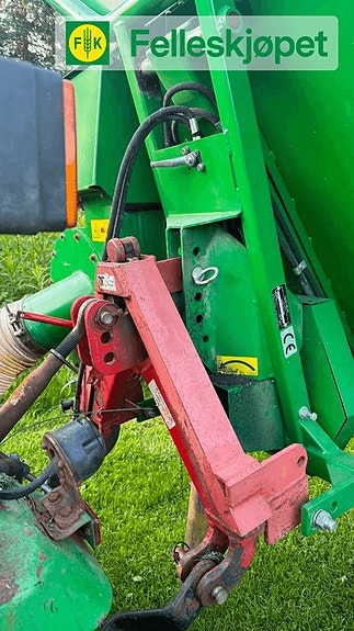John Deere 345H 5 of 6