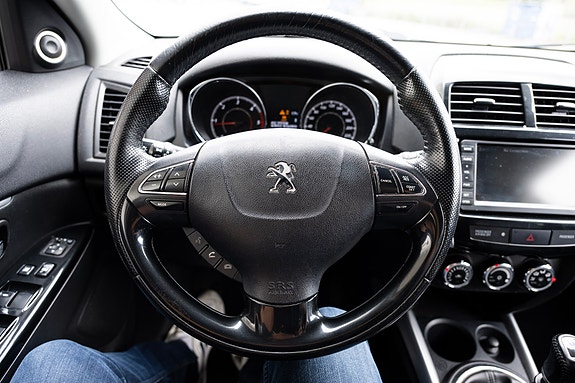 Peugeot 4008 21 of 29
