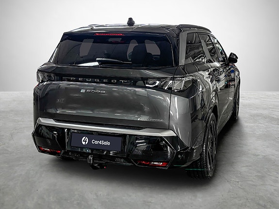 Peugeot e-5008 5 of 30