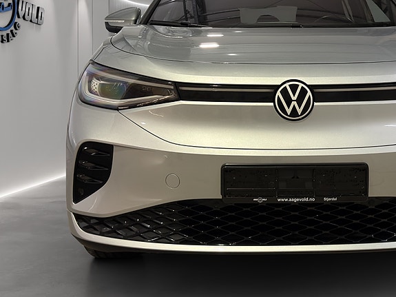 Volkswagen ID.4 GTX 4 of 5