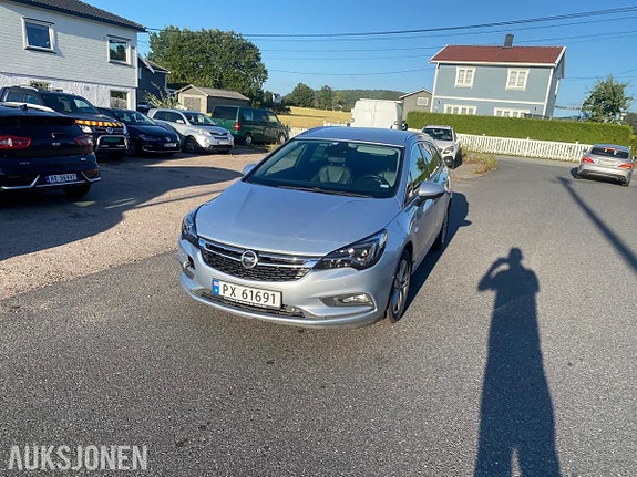 Opel Astra 2 of 5