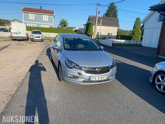 Opel Astra 4 of 5
