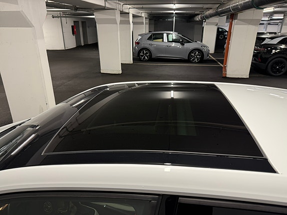 Volkswagen e-Up! 4 of 5