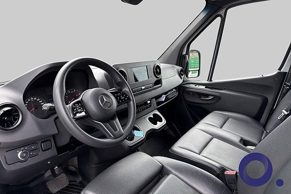 Mercedes-Benz Sprinter 319 12 of 16