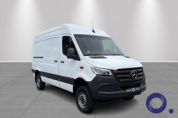 Mercedes-Benz Sprinter 319 3 of 16