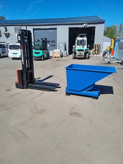 EP Elektrisk pallestabler (EST122) - med avfalls container (levert komplett)  - Løfte høyder fra 2500 MM til 3600 MM. LAGERVARE 3 of 4