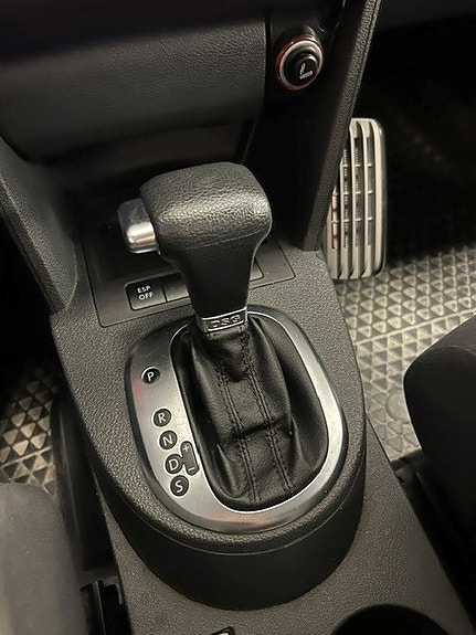 Volkswagen Touran 3 of 5
