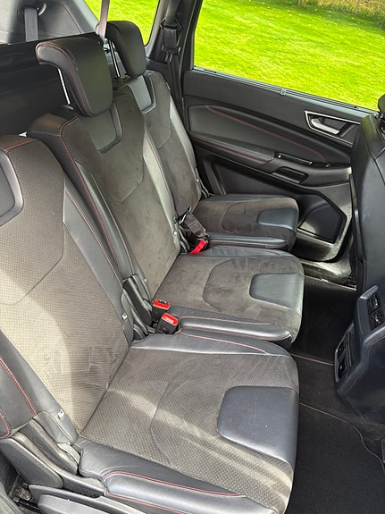 Ford S-MAX 17 of 26