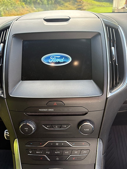 Ford S-MAX 13 of 26