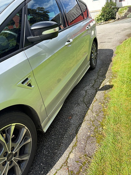 Ford S-MAX 3 of 26