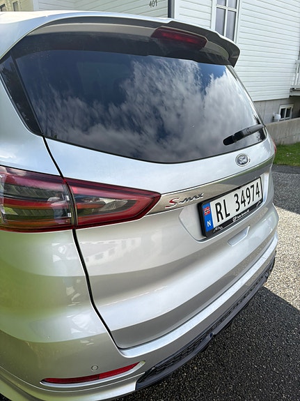 Ford S-MAX 10 of 26