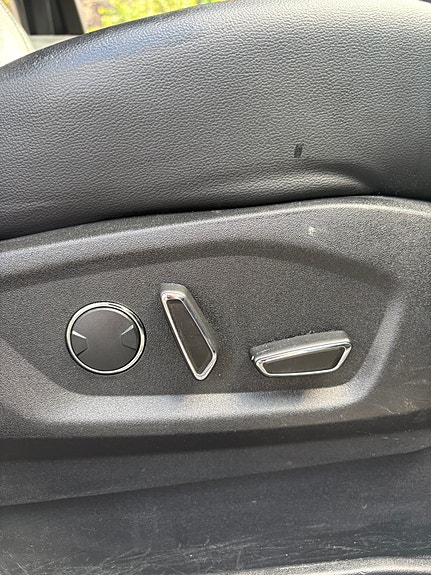 Ford S-MAX 23 of 26