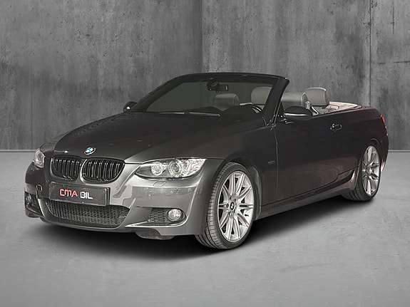 BMW 320i 2 of 30