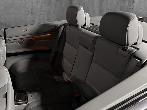 BMW 320i 23 of 30