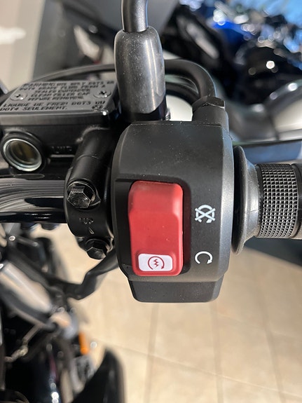 Honda CB125F 10 of 11