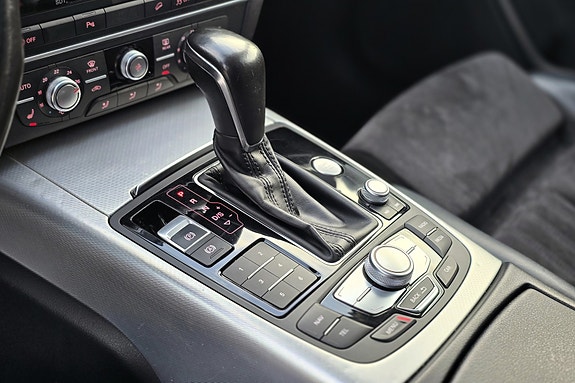 Audi A6 allroad 12 of 30