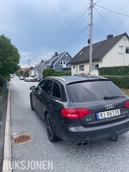 Audi A4 9 of 13