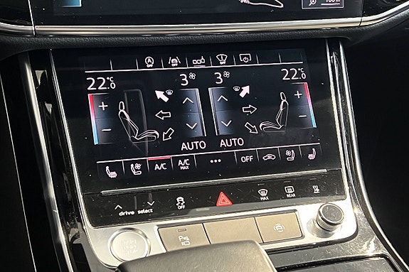 Audi A8 29 of 30