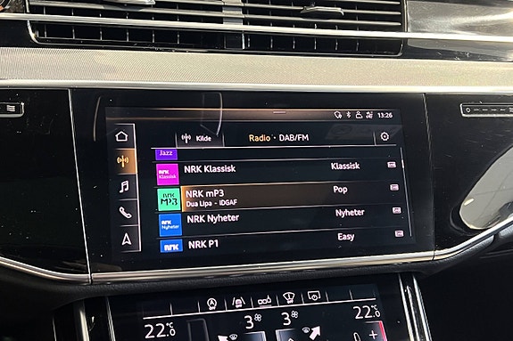 Audi A8 24 of 30