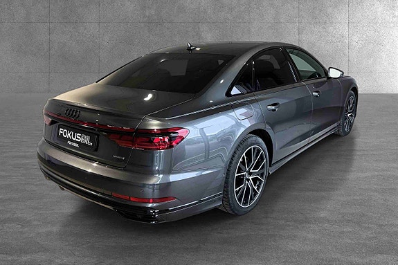 Audi A8 6 of 30