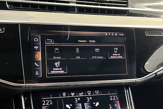 Audi A8 25 of 30