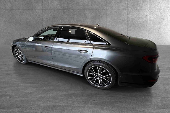 Audi A8 9 of 30