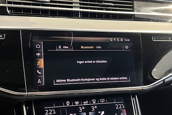Audi A8 26 of 30