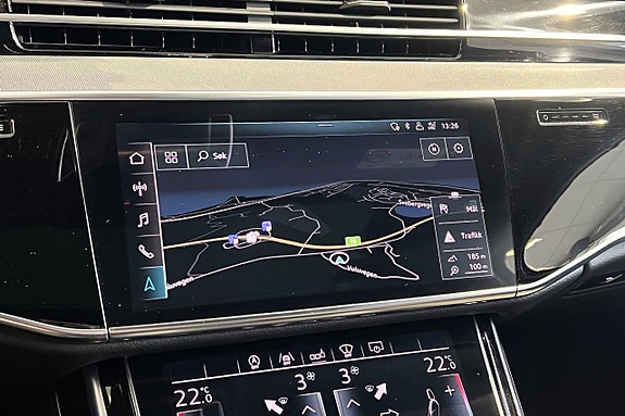 Audi A8 21 of 30