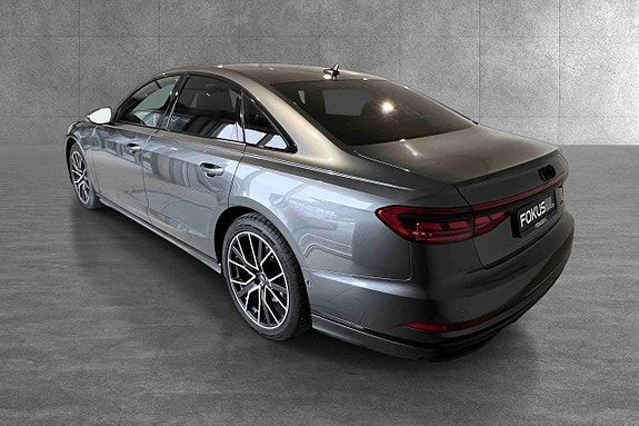 Audi A8 8 of 30