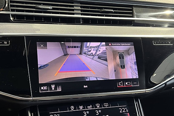 Audi A8 22 of 30